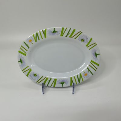 Un buon prezzo. Insiemi delle stoviglie di S dei bambini delle ciotole e delle piastrine della melammina del ristorante 