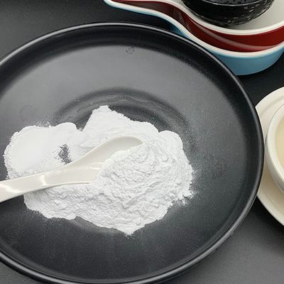 Un buon prezzo. Materie prime chimiche di modellatura della polvere dell'urea inodora utilizzate nelle necessità quotidiane in linea