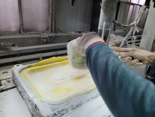 Un buon prezzo. Compound per lo stampaggio dell'urea resistente all'umidità ad alta purezza per la tavola in polvere bianca in linea