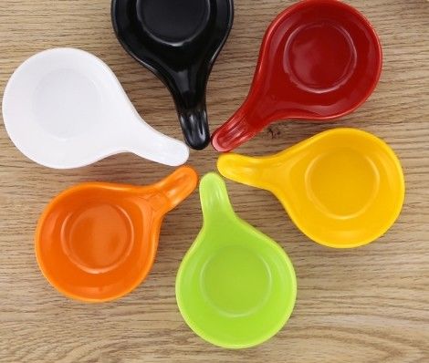 Un buon prezzo. Melammina per lo stampaggio di resine composte in polvere per stoviglie stampate per compressione in linea