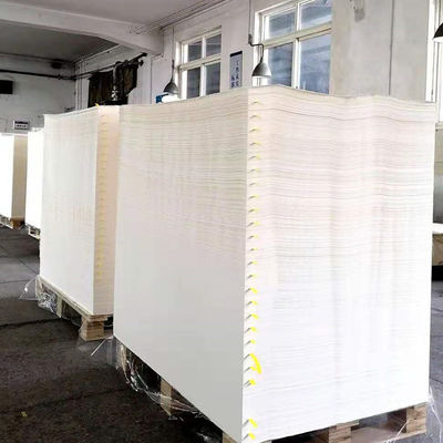 Un buon prezzo. Carta deccale di melamina ad alta resistenza al decolorazione per la stampa di trasferimento di taglio di bacio in linea
