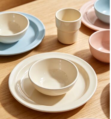 Un buon prezzo. Non tossico Eco-friendly A5 Melamine Molding Compound, 99,8% di alta purezza Powder resistente al calore, alta durezza resistente all'usura Materia prima per il ristorante Daily Melamine Diningware Making in linea